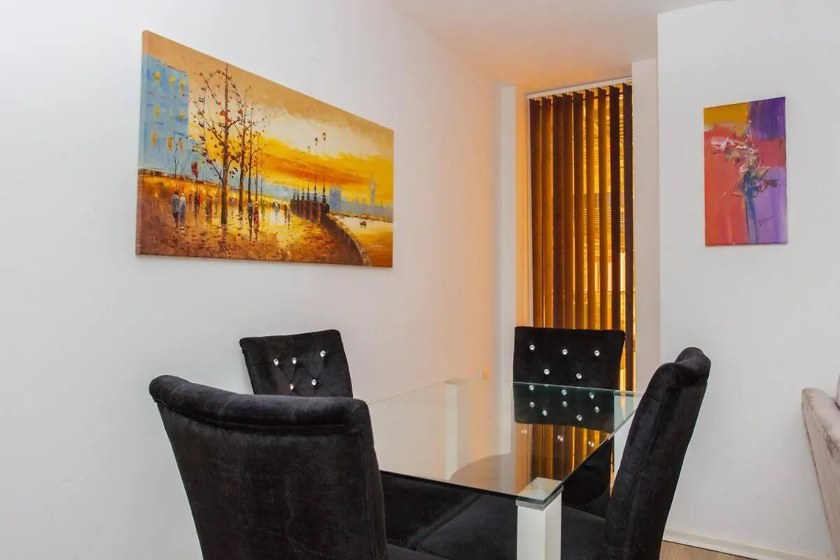 1 Bed In Canary Wharf With Vibrant City Views Londres Reino Unido
